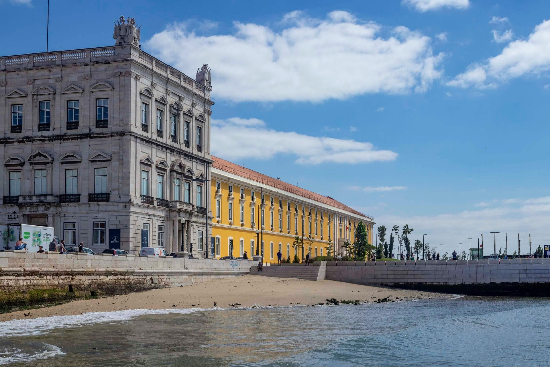 Where to Buy Gold in Lisbon: Jewellery, Coins, and Bullion