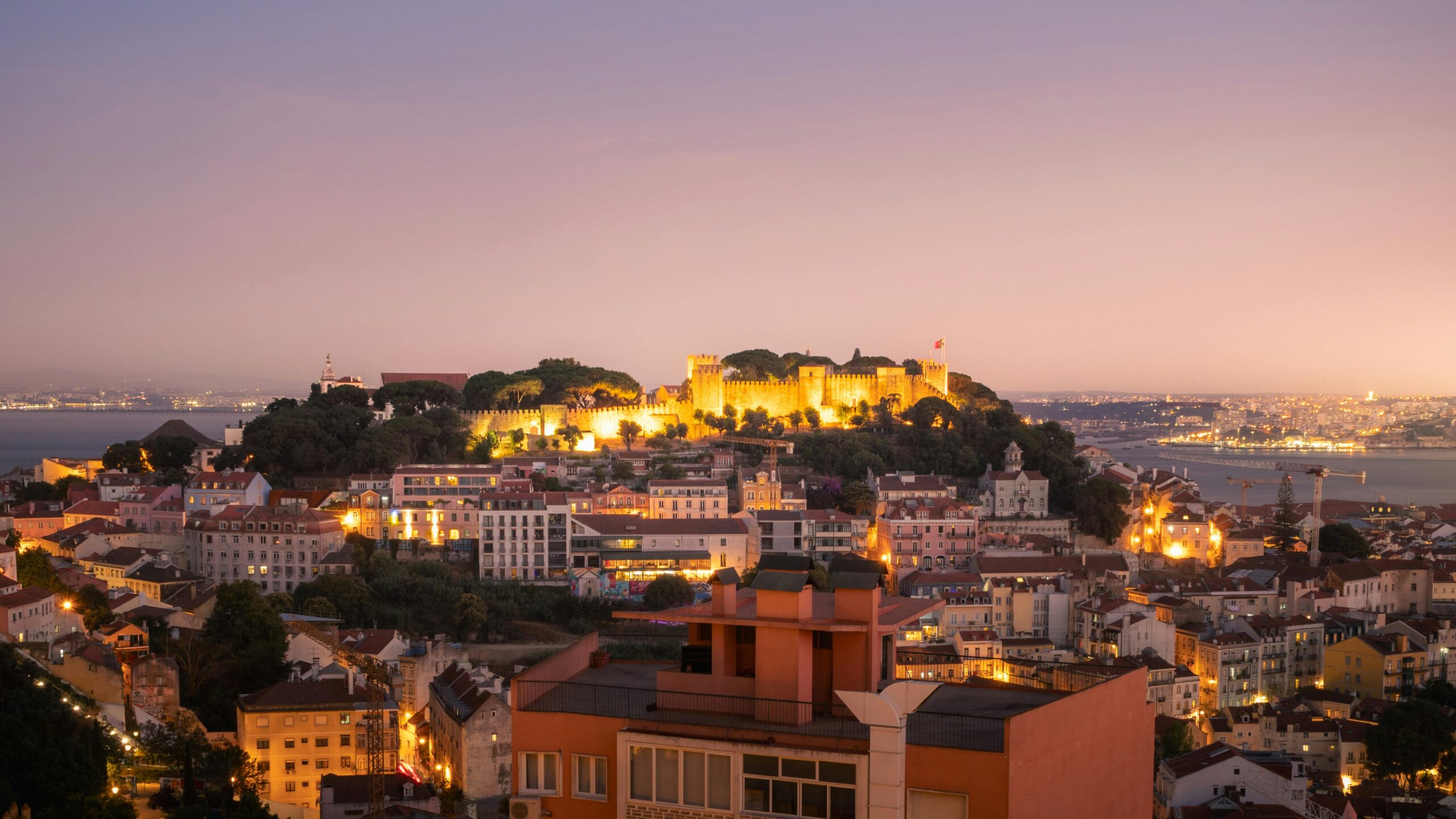 Why Lisbon is Better Than Porto: The Ultimate Traveler’s Comparison Guide