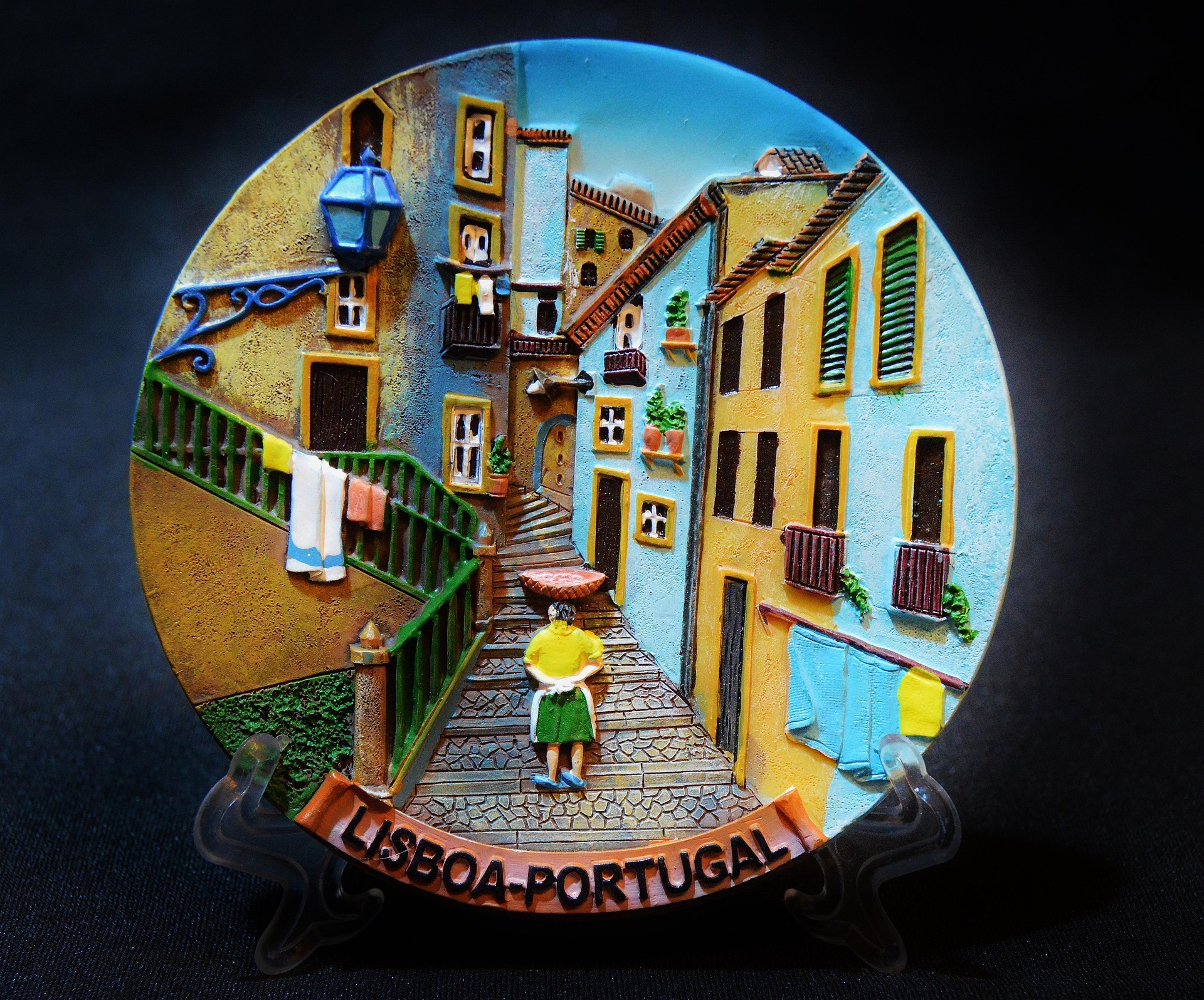 The Best Gift Shops in Lisbon: Where to Find Unique Souvenirs