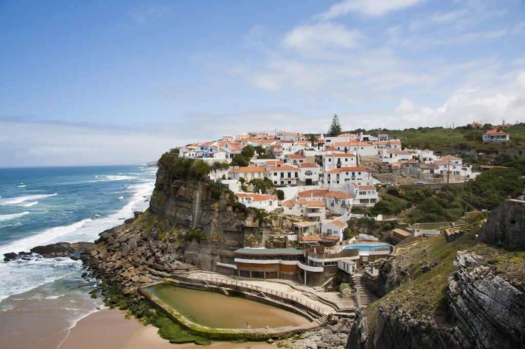 Day Trips from Lisbon: 5 Stunning Destinations to Visit Nearby