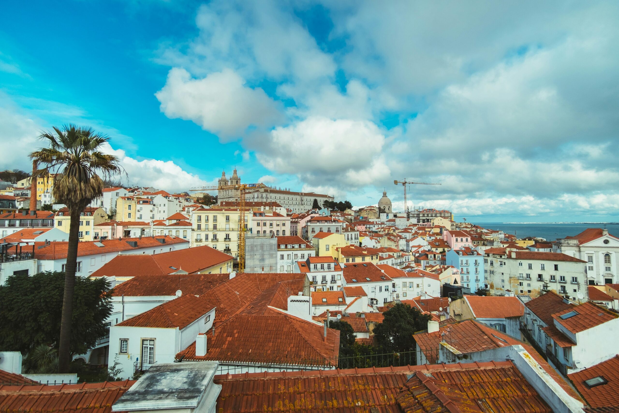 Travel Hacks in Lisbon: 25 Insider Tips to Explore Like a Local (and Save Big)