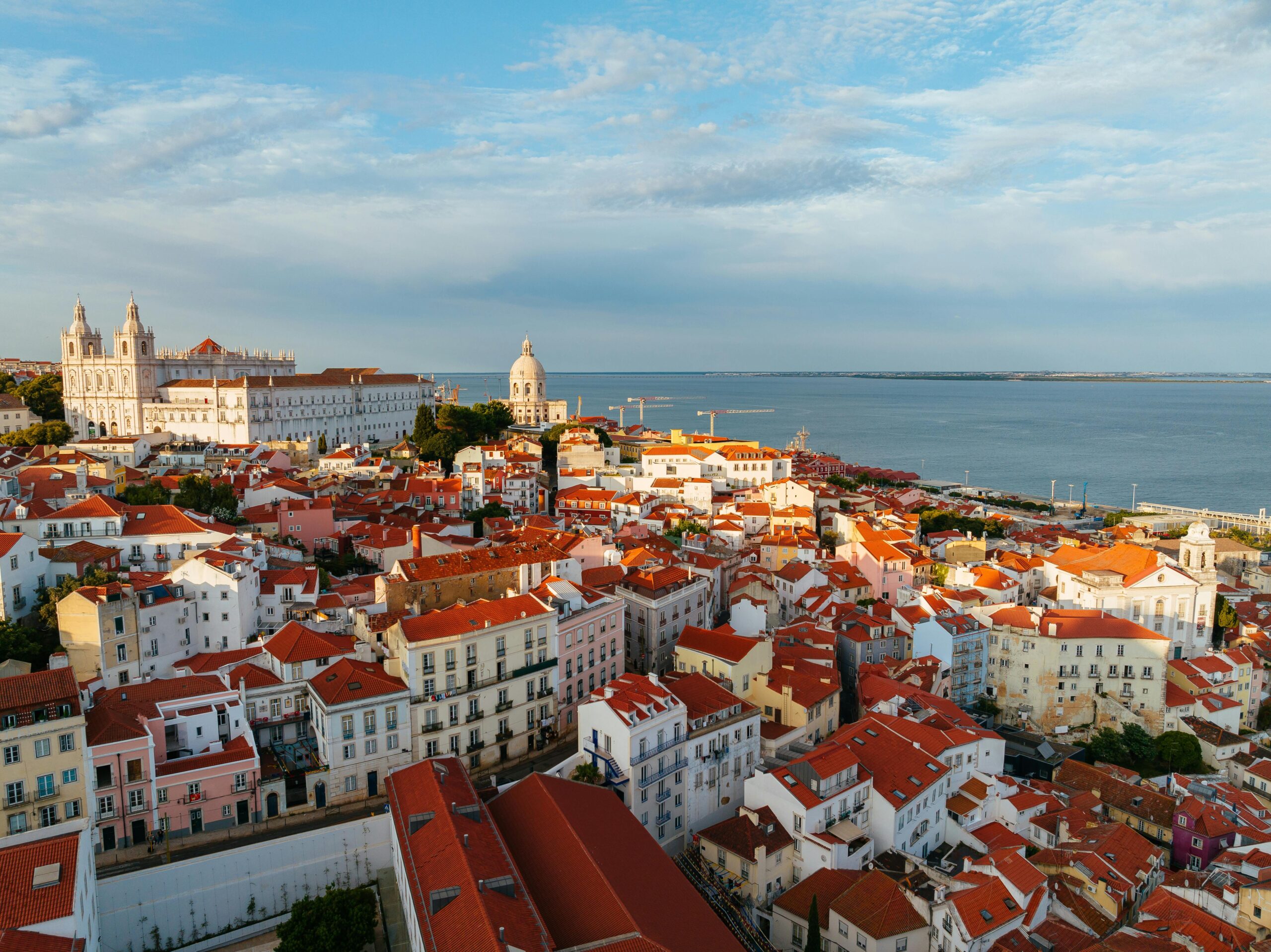 🌸 Spring in Lisbon: 21 Reasons It’s the Absolute Best Time to Visit