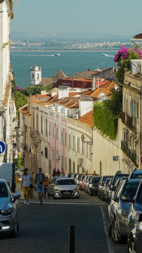 Discover Lisbon’s Charm: The Best Free Walking Tours