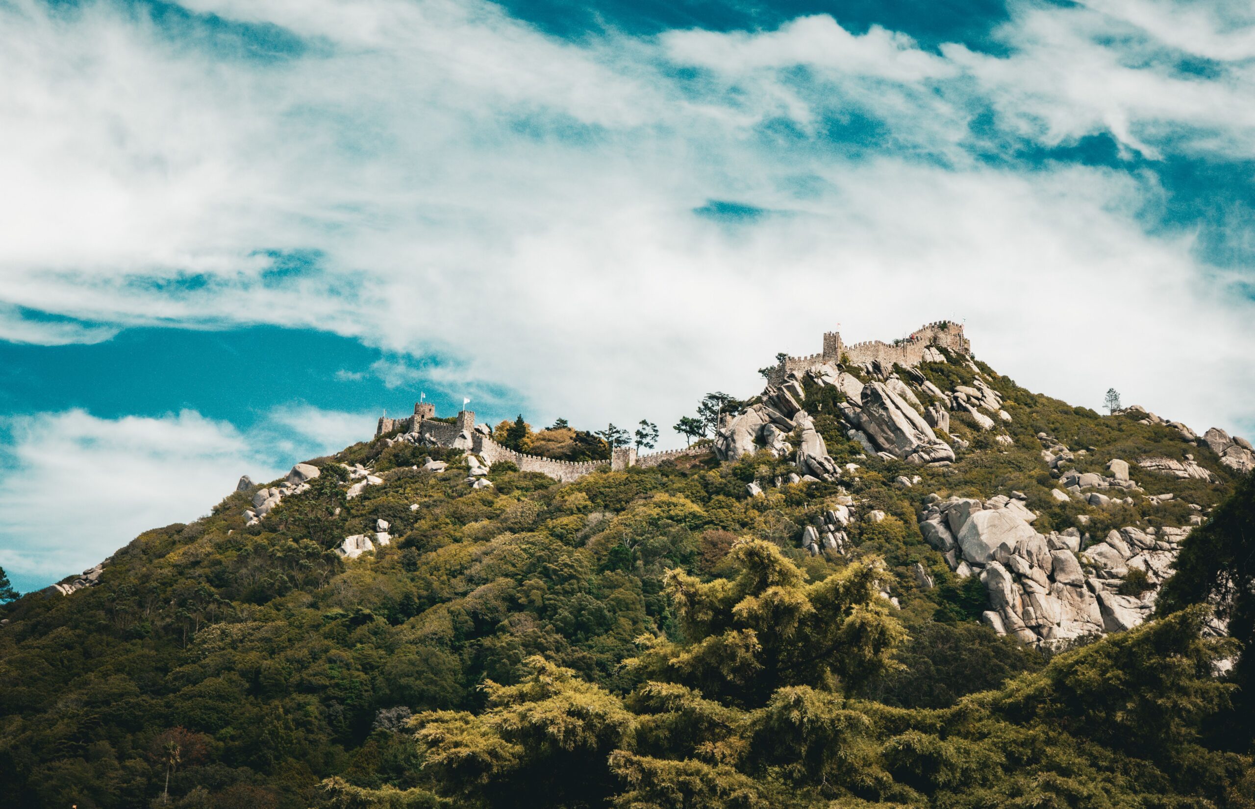 10+ Spectacular Hiking Trails Near Lisbon (Ultimate Guide)