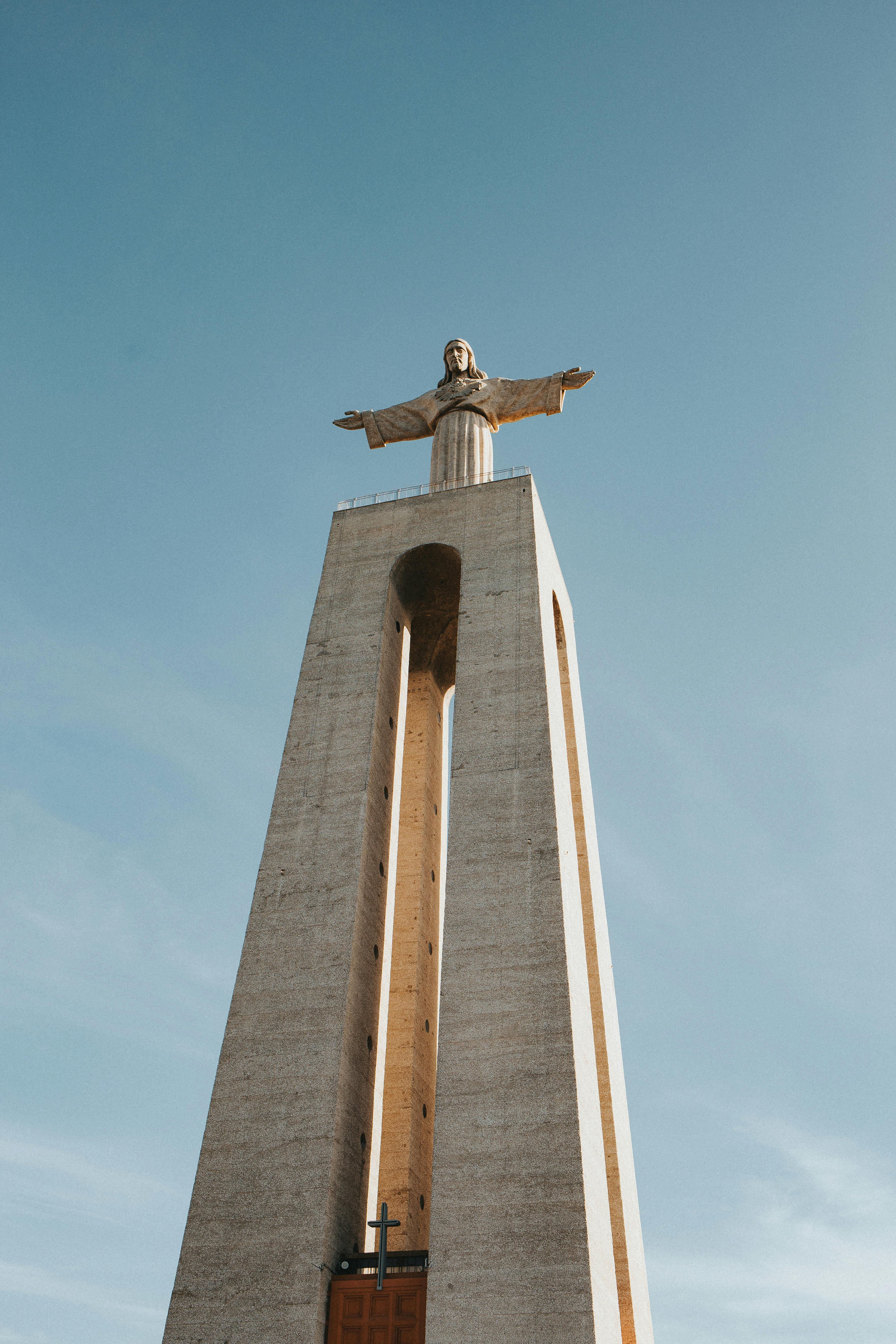 10 Fascinating Facts About the Cristo Rei Statue by Lisbon