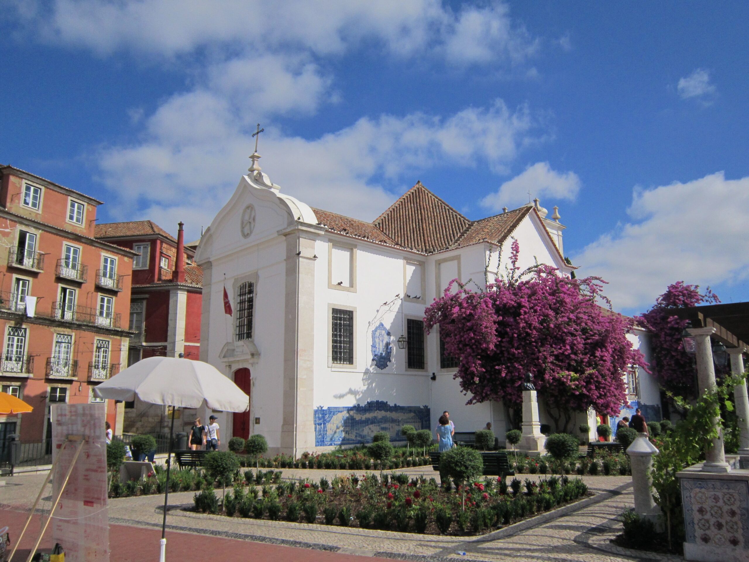 The Ultimate Guide: 15+ Most Relaxing Things To Do in Lisbon