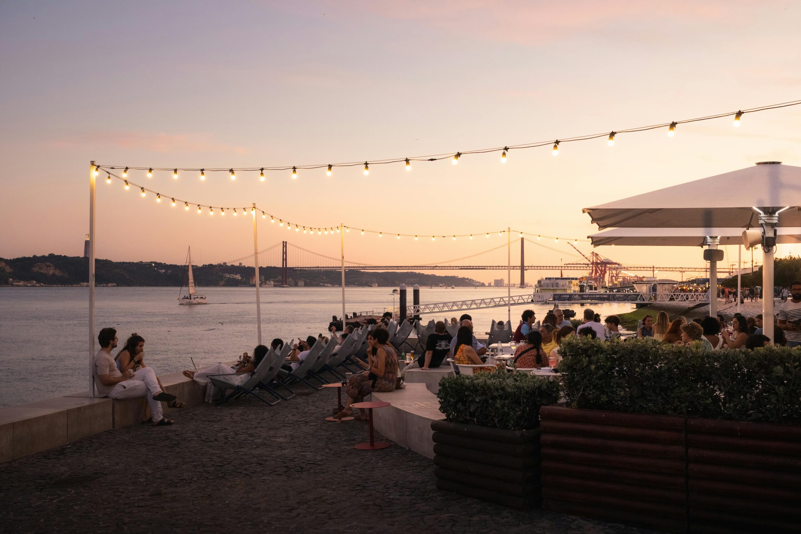 🌴The Best Beach Clubs and Parties in and Around Lisbon