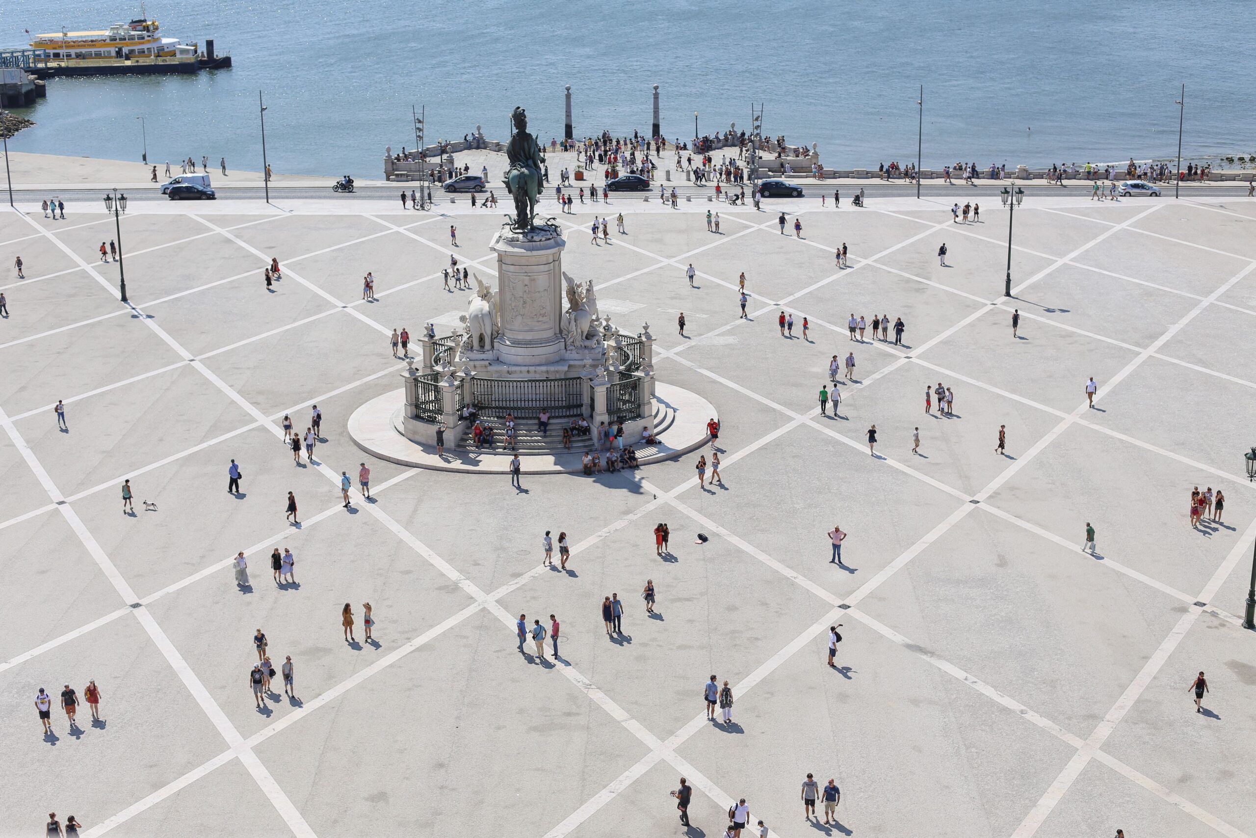 How to Read Lisbon: 25 Things You'll Notice Once You Know the City's History