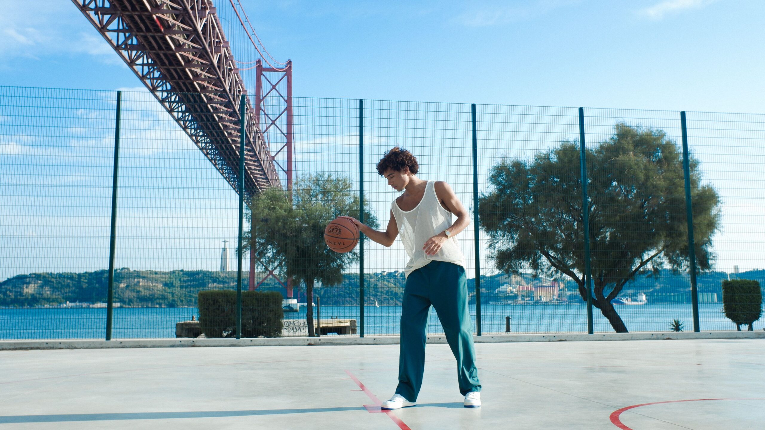 Where to Play Basketball in Lisbon (Ultimate 2026 Guide)