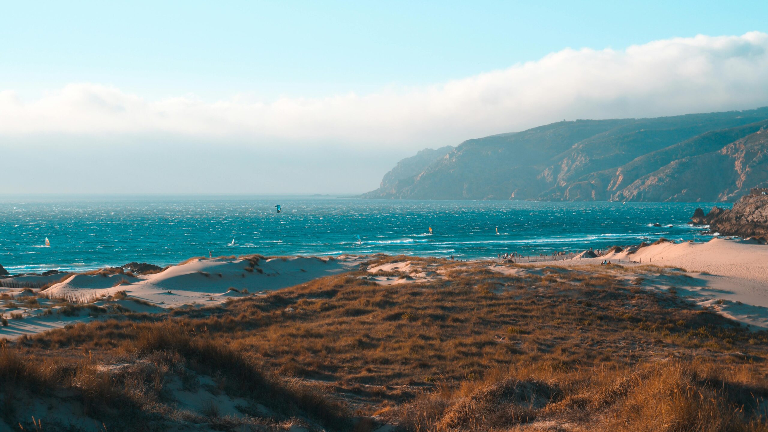 The Ultimate Guide to the Best Beach Resorts Near Lisbon, The 7 Most Scenic Walks and Hikes Around Lisbon (2026 Edition)