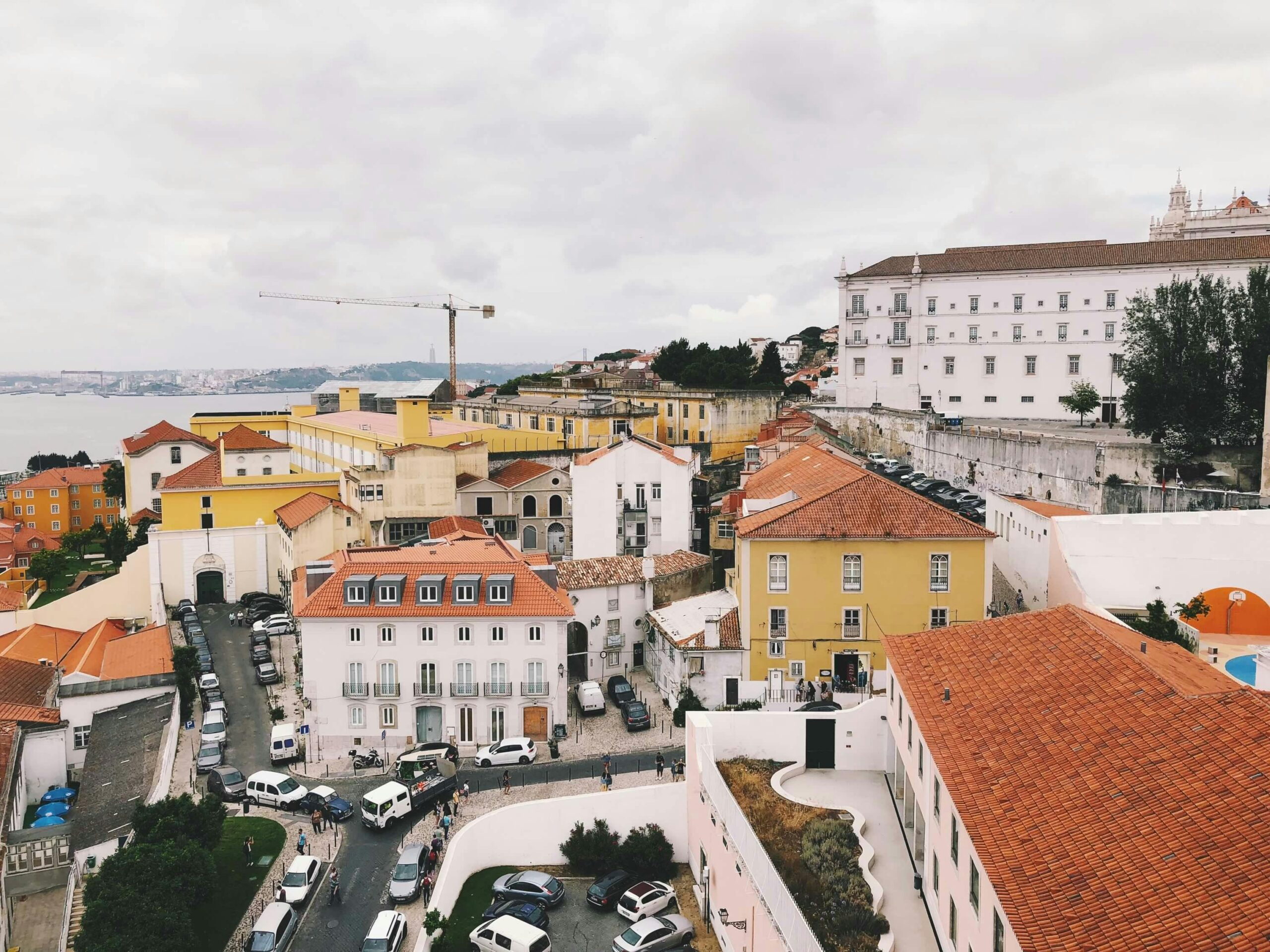 The 5 Best Fado Restaurants in Alfama: Music and Cuisine