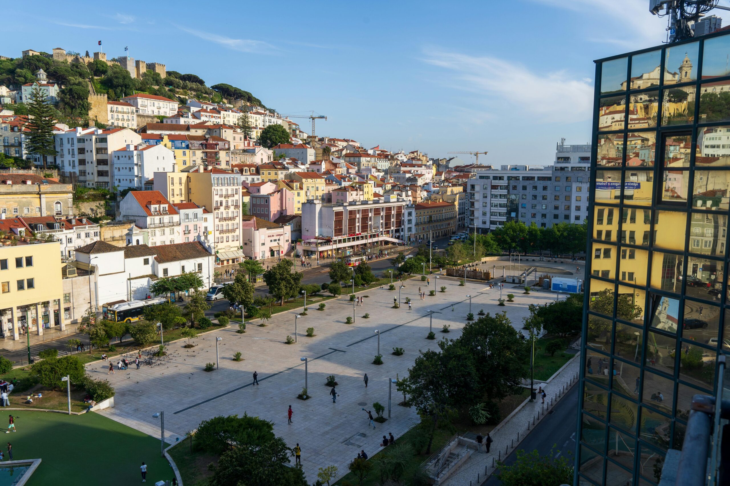 9 Fascinating Facts About Fernando Maurício – The King of Fado in Lisbon