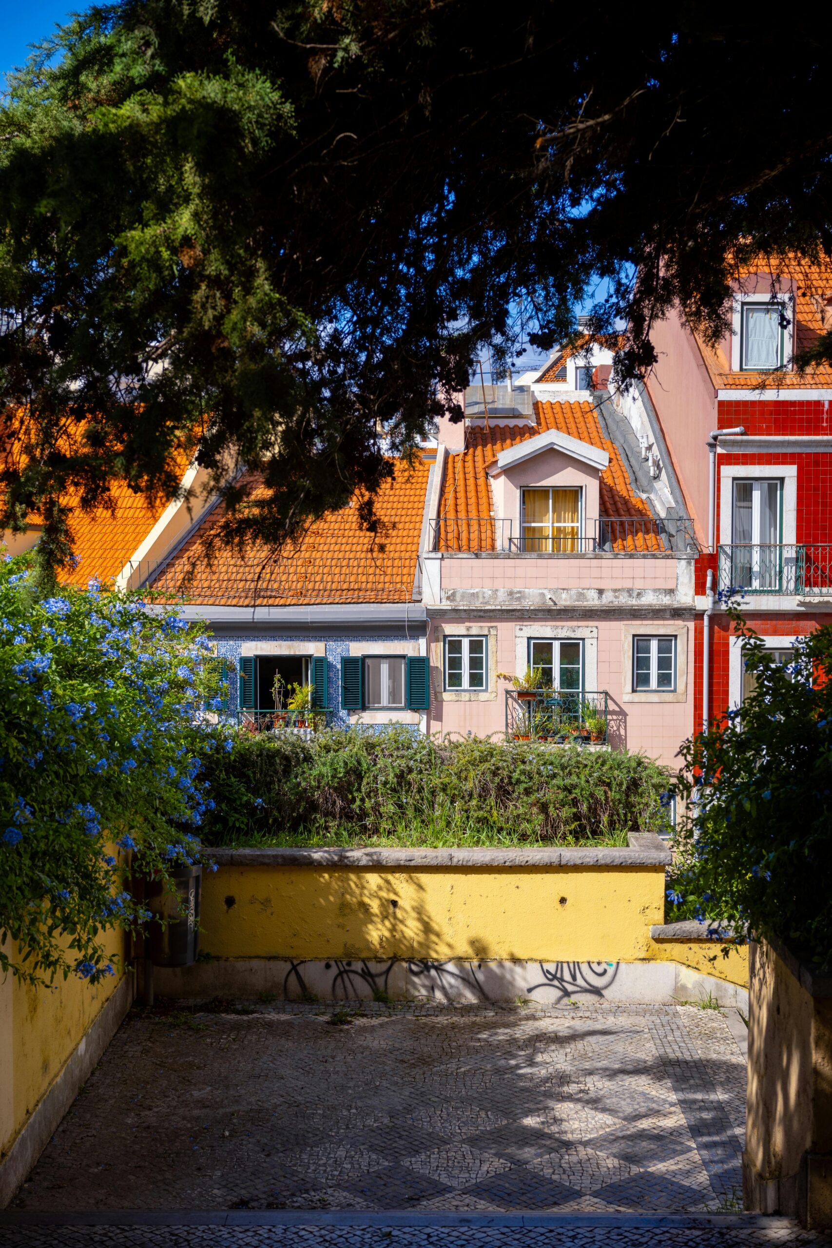 🏰 Everything You Need to Know About Lisbon’s Old Town