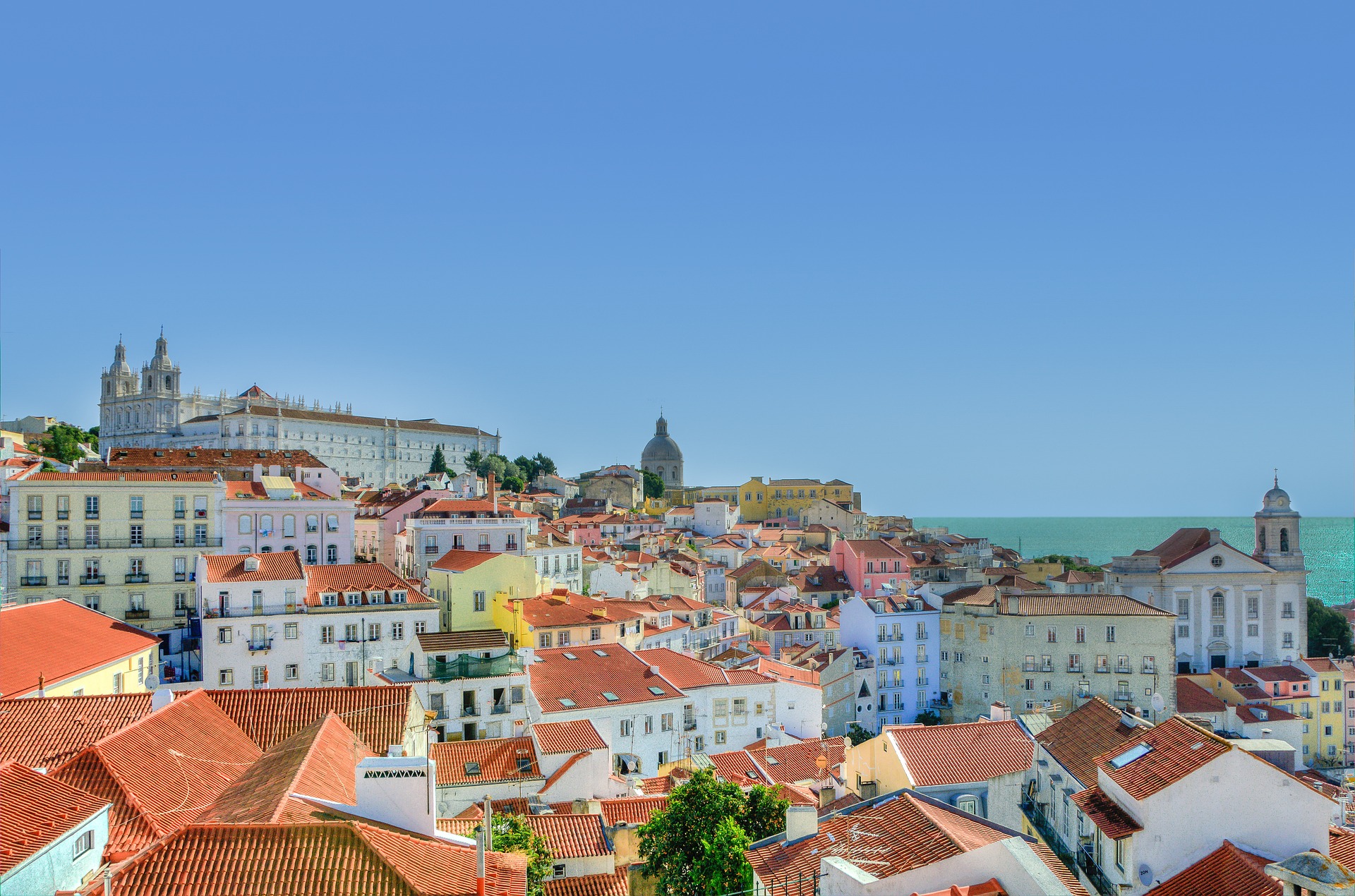 The Best Tours of Alfama, Lisbon: 8 Ways to Explore